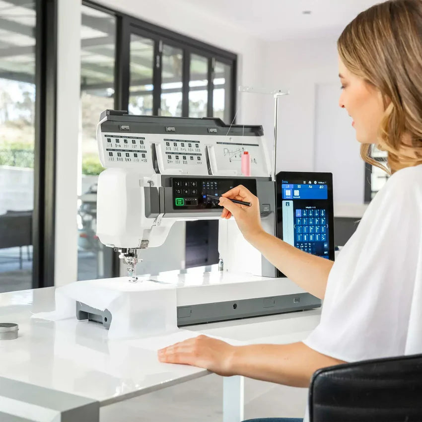 Janome M17