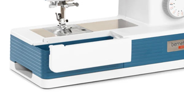 Bernette 05 Academy Sewing Machine