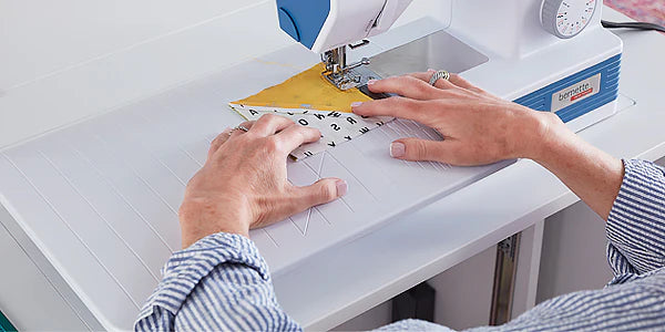 Bernette 05 Academy Sewing Machine