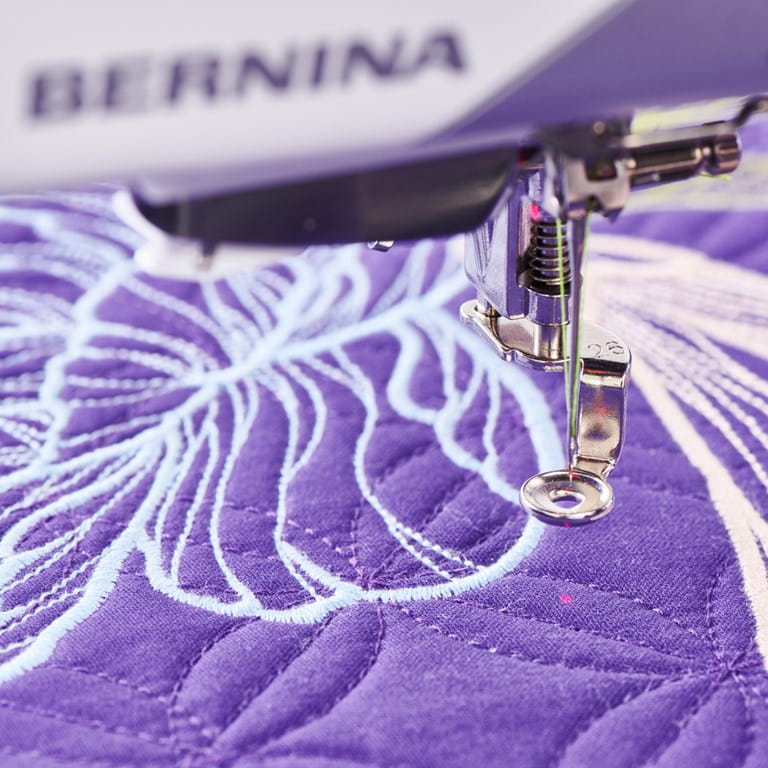 Bernina B 990 E