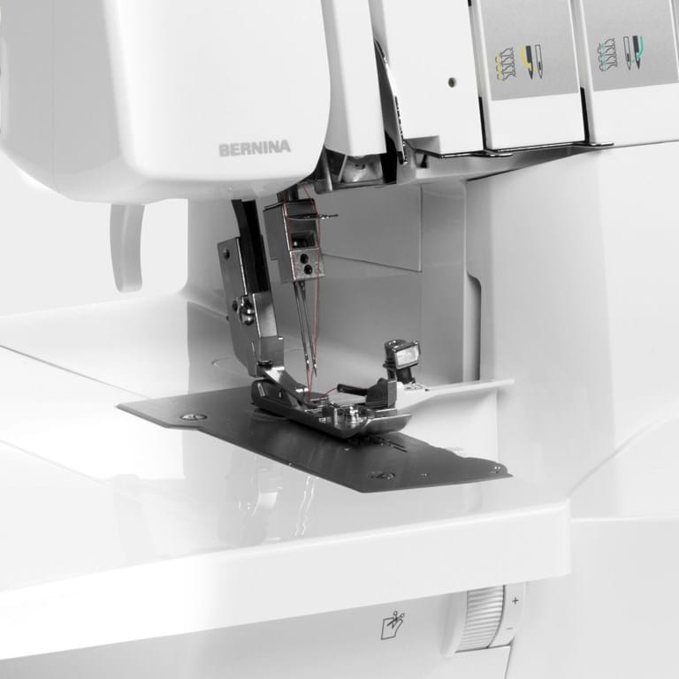 Bernina L 460