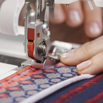 Bernina L 850