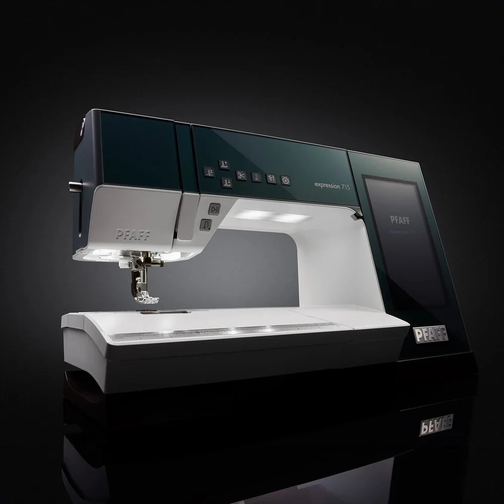 PFAFF expression™ 715 Sewing Machine