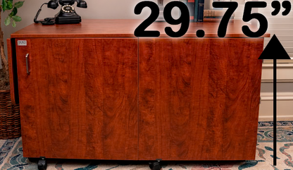 Horn Model 9050 Sewing Cabinet