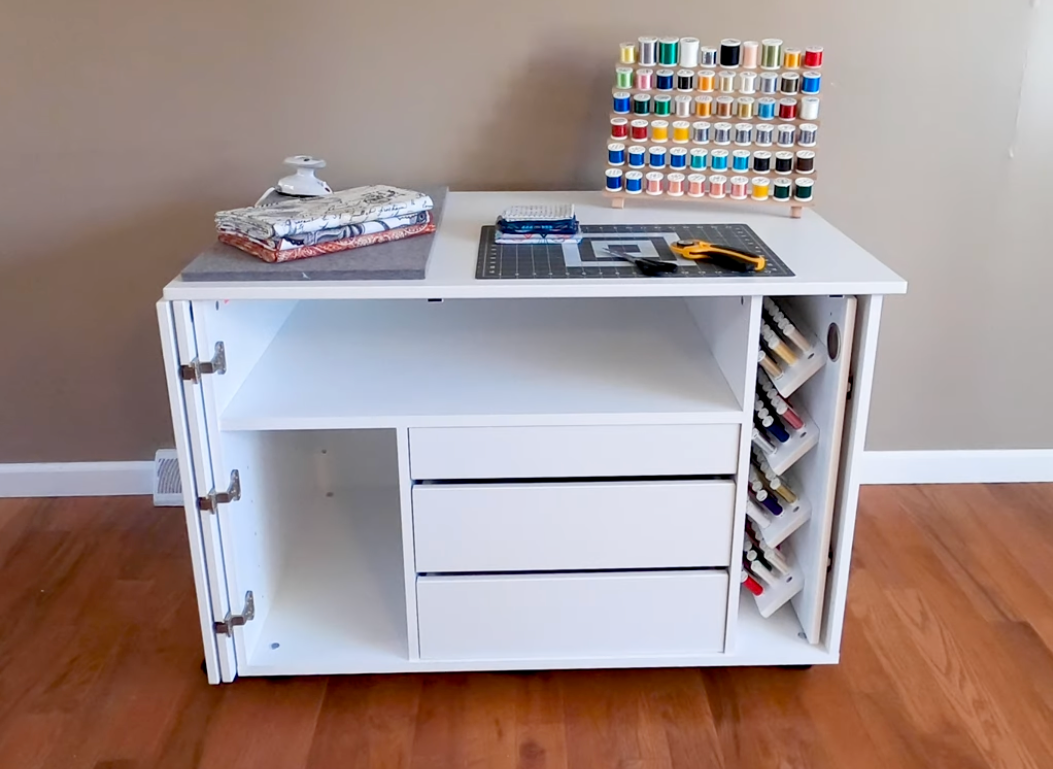 Horn Model 90 Storage Chest