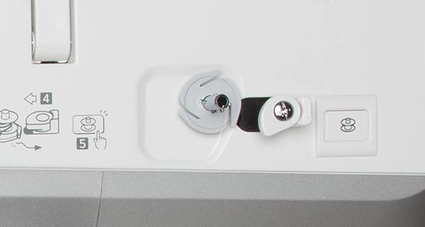 Janome M17