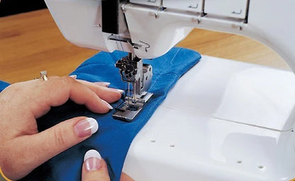 Janome CoverPro 1000CPX