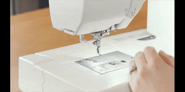 Janome Memory Craft 9850 Limited Edition Sewing & Embroidery Machine (1)