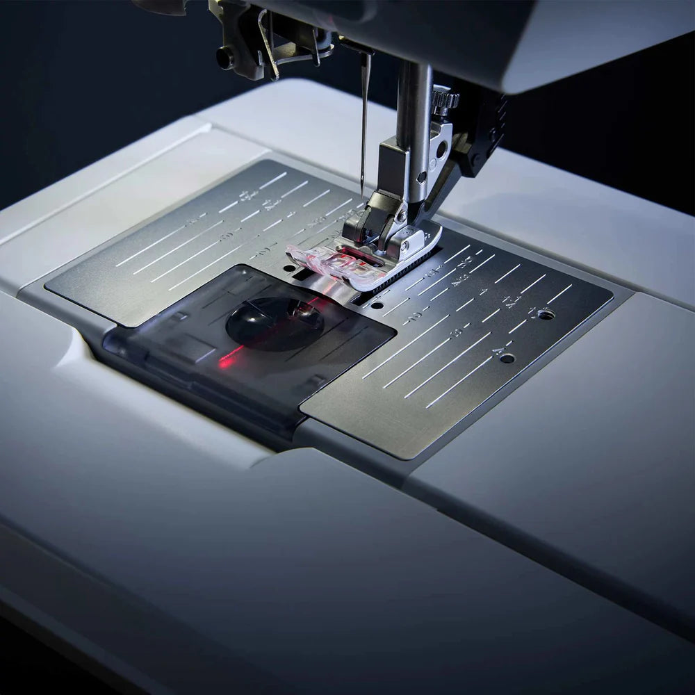 Pfaff Creative Expression 750