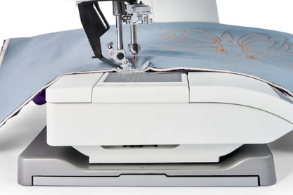 Pfaff Creative Icon™ 3