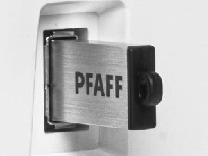 Pfaff Expression™ 715